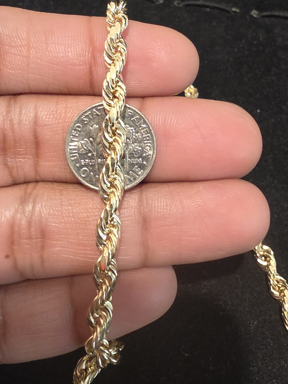 10kt Gold Rope Chain - Picture 9 of 9